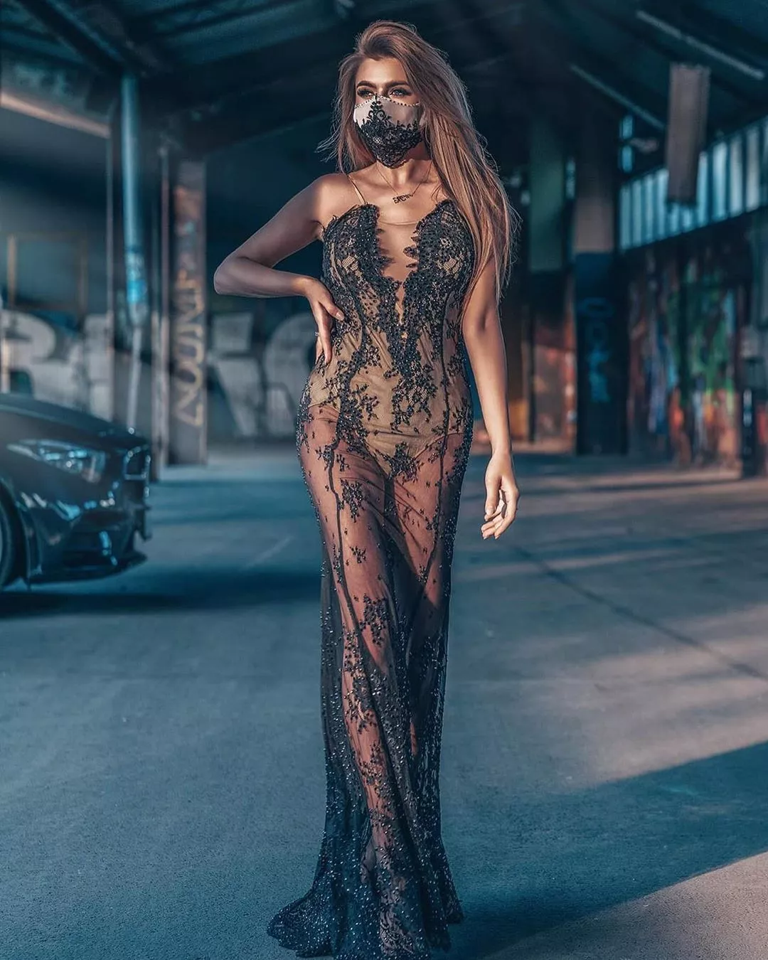 Popularna i prześliczna gwiazdeczka disco polo rozpaliła swoim ciałem zmysły fanów. Ona jest jak bogini!